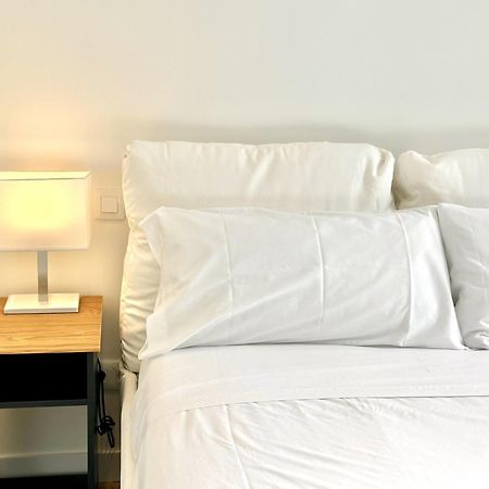 Apartamentos Noviembre มาดริด ภายนอก รูปภาพ