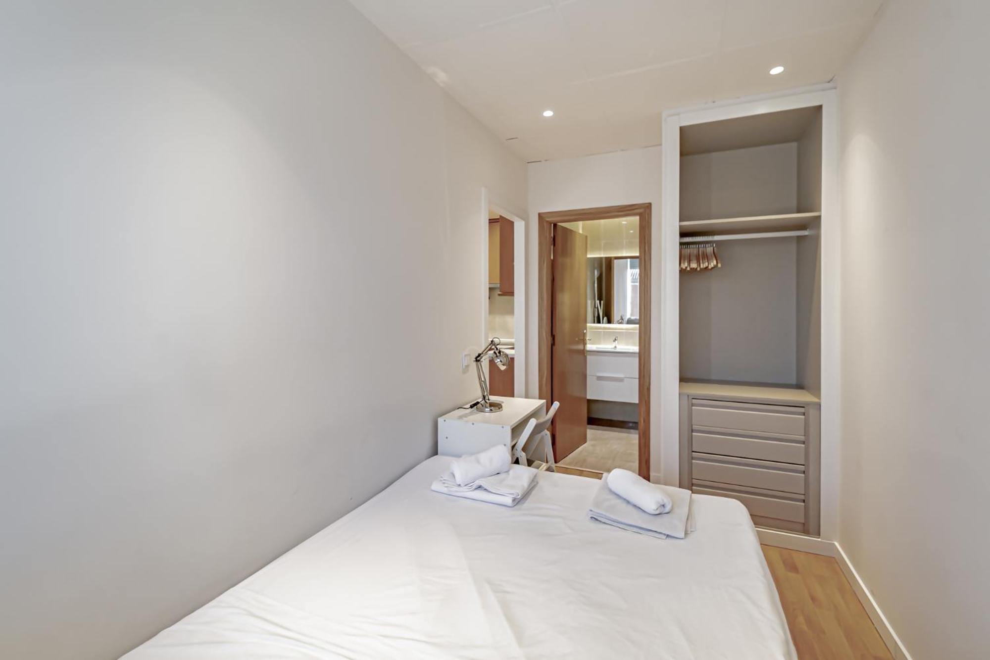 Apartamentos Noviembre มาดริด ภายนอก รูปภาพ