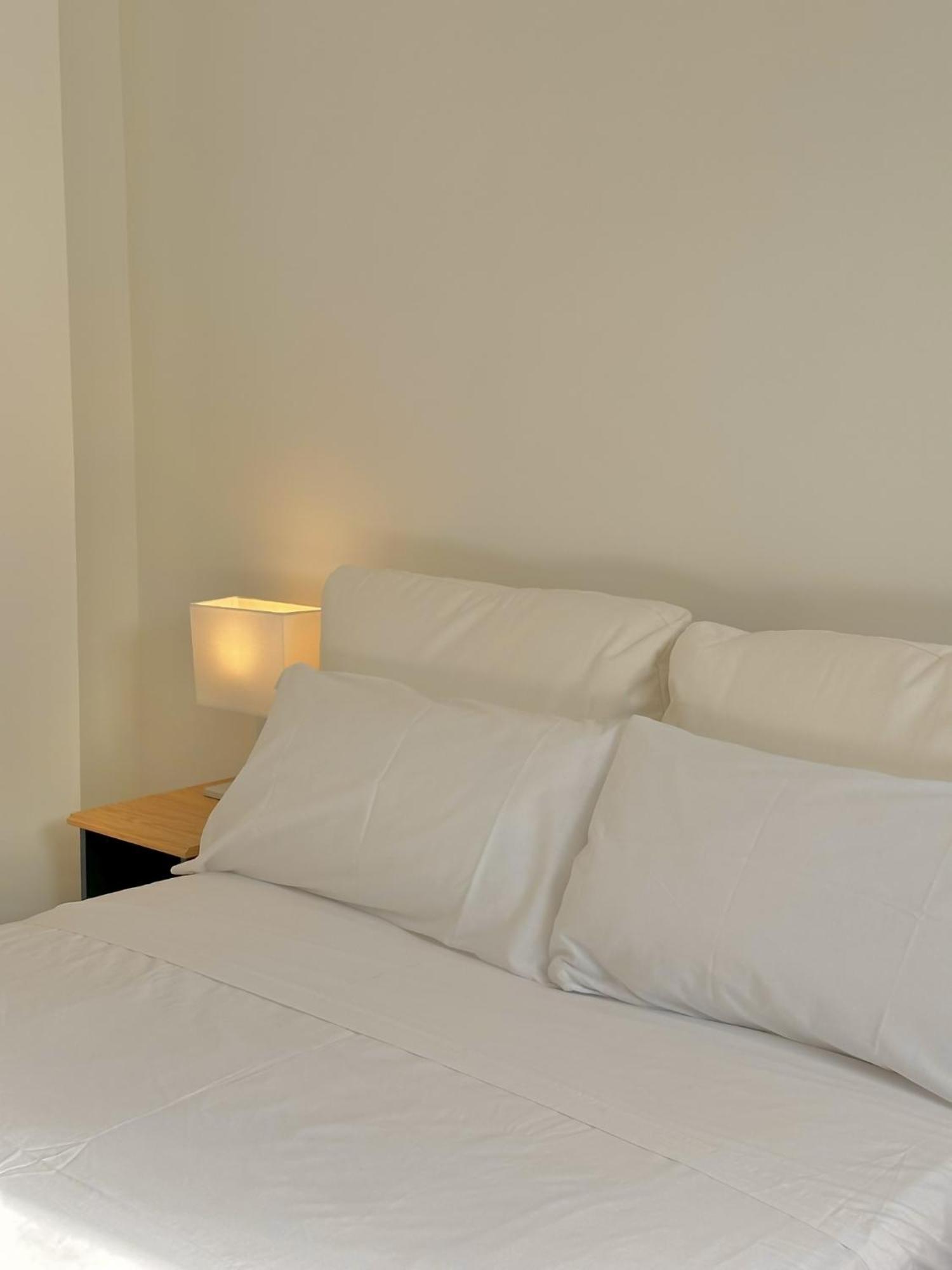 Apartamentos Noviembre มาดริด ภายนอก รูปภาพ