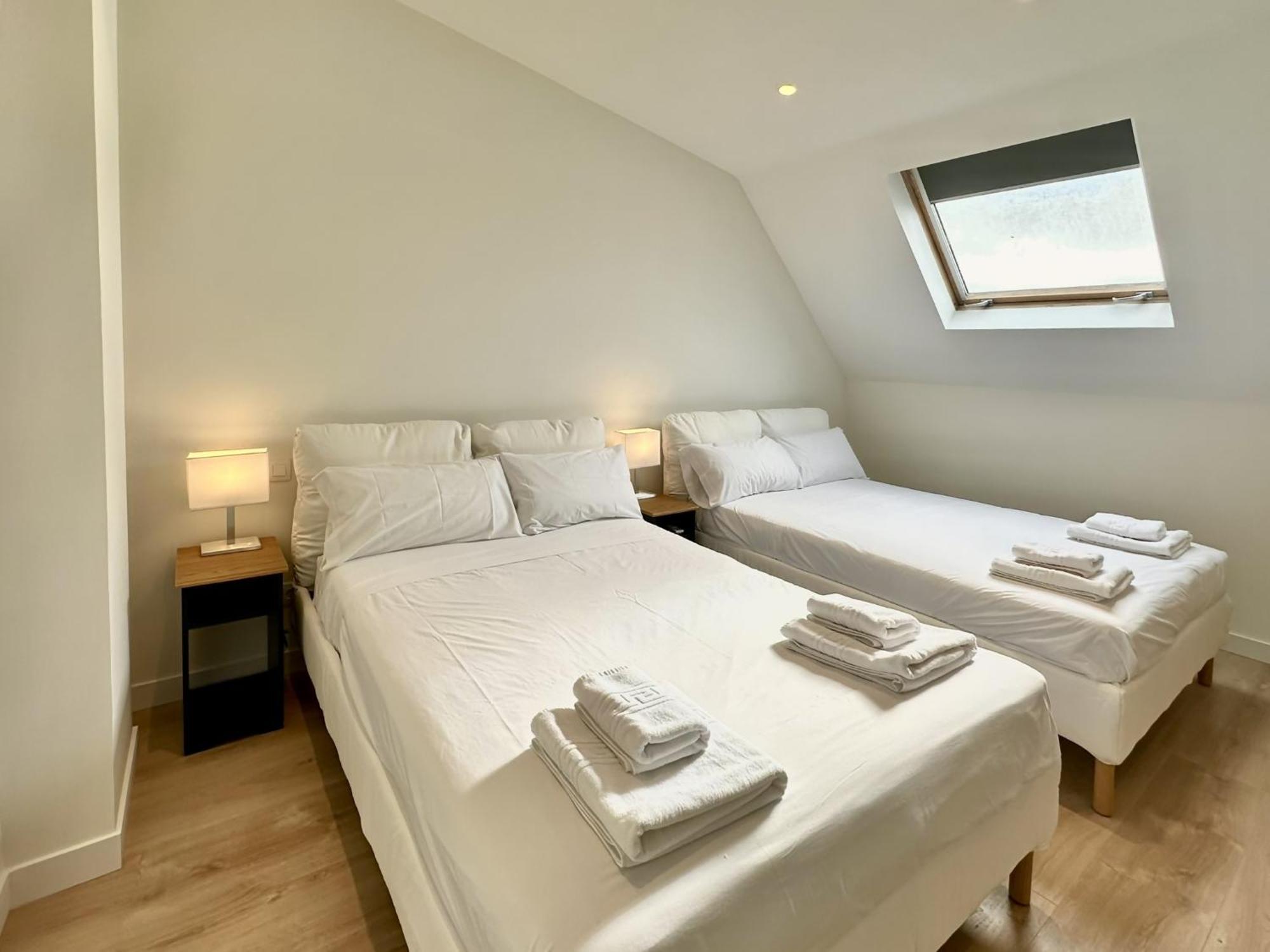 Apartamentos Noviembre มาดริด ภายนอก รูปภาพ
