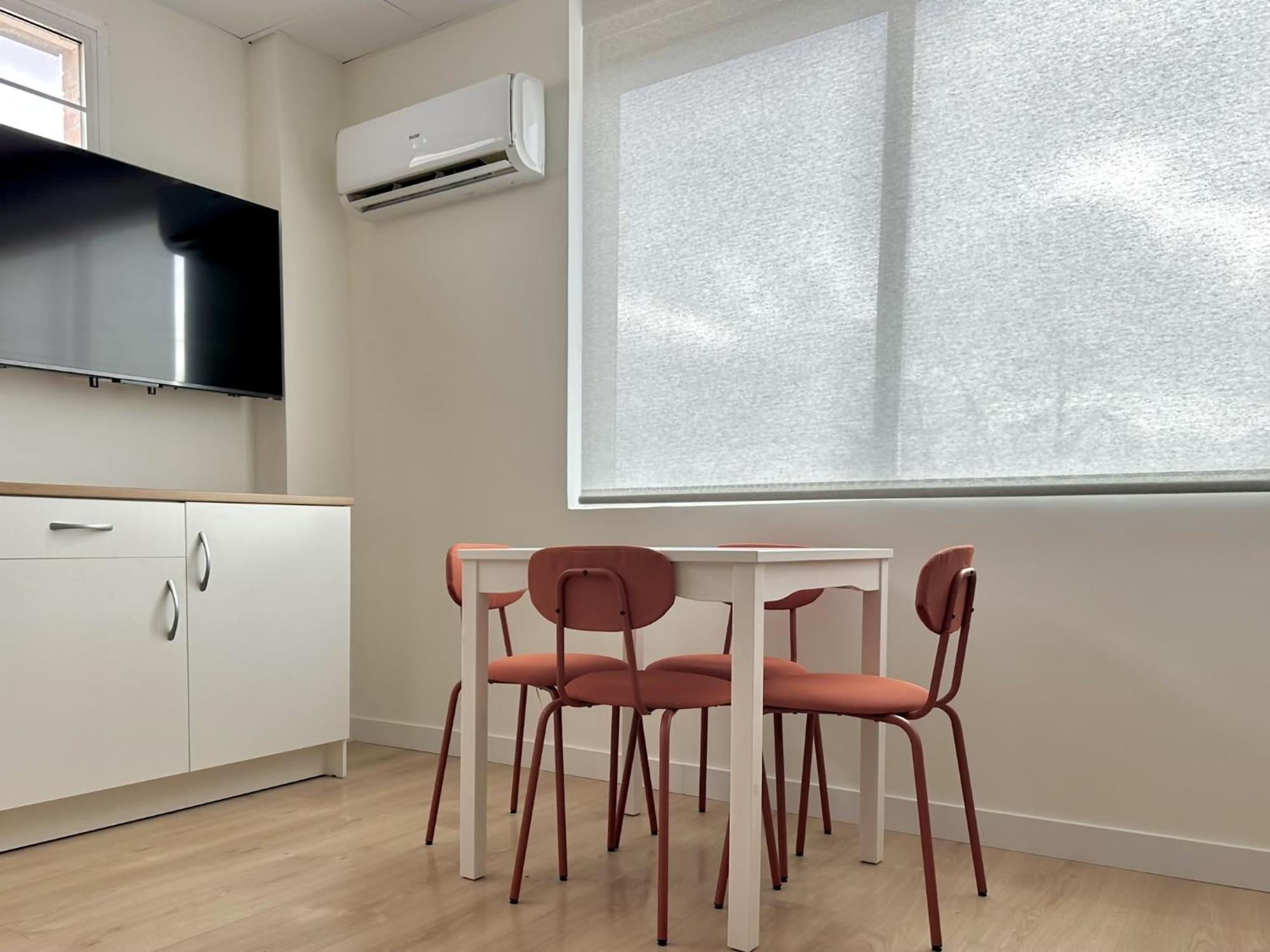 Apartamentos Noviembre มาดริด ภายนอก รูปภาพ