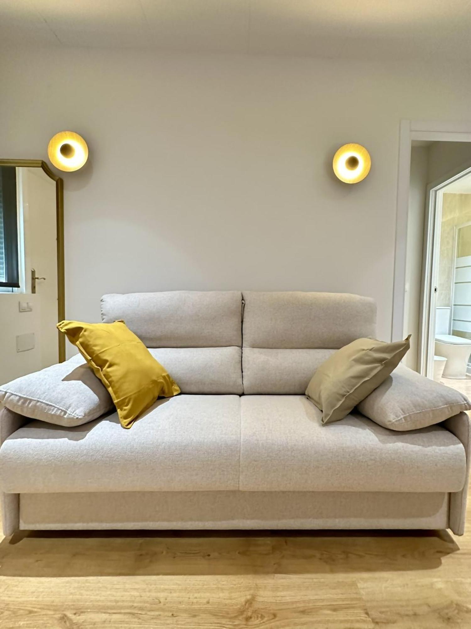 Apartamentos Noviembre มาดริด ภายนอก รูปภาพ